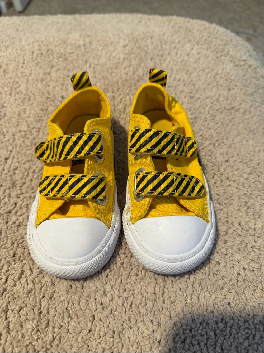 ConverseKids Yellow Canvas Sneakers with Black Striped Velcro and Painted Wheels